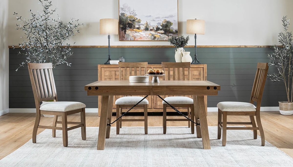 DIXIE LIGHT HICKORY TABLE