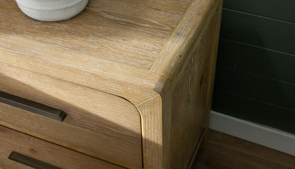 CHARLIE NIGHTSTAND