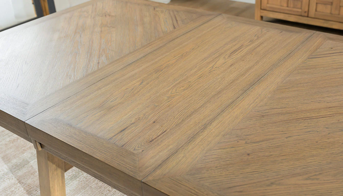 DIXIE LIGHT HICKORY TABLE