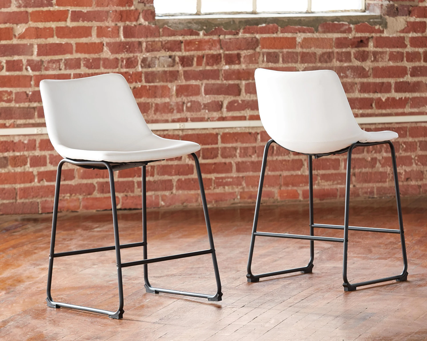 CAYSEN WHITE UPH BARSTOOLS 24"